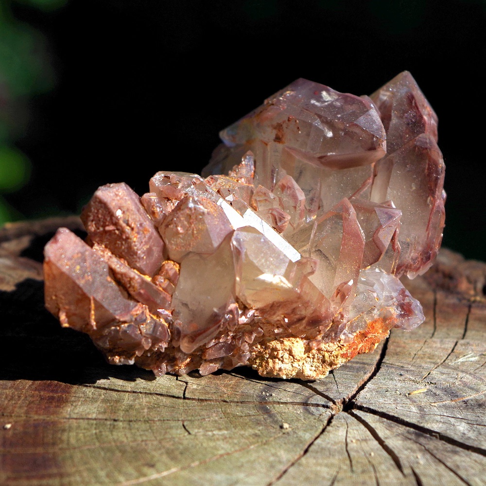 Magnifique amas de cristaux de quartz hématite, biterminé, avec inclusions d'hématite, Zimbabwe