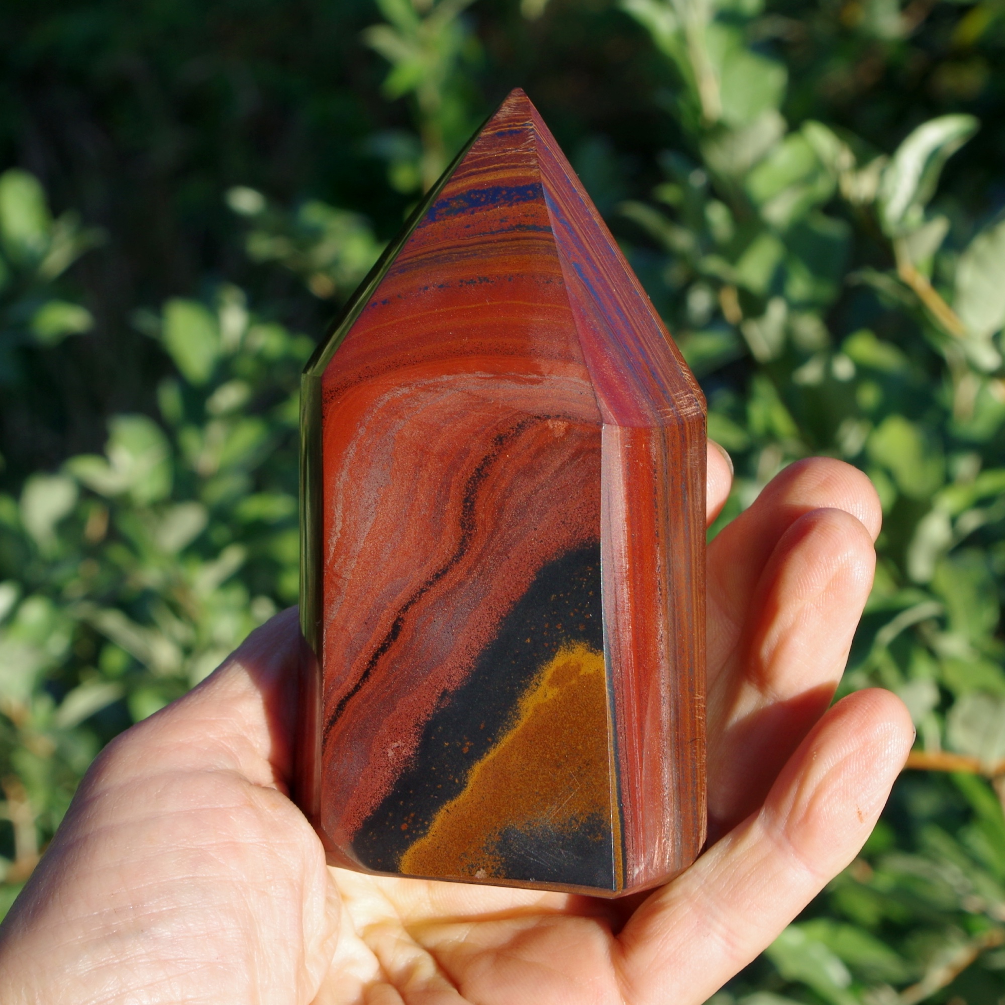 fer à bandes tigré, pierre moldue